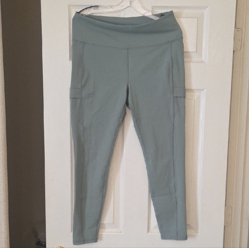 Avalanche Women's Light Green High-Rise Leggings